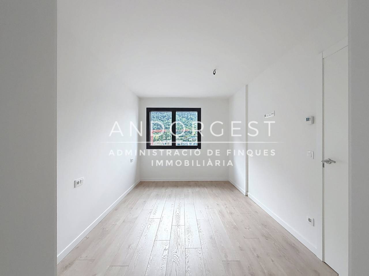 Piso de 3 habitaciones en alquiler en Encamp · 10 de 60
