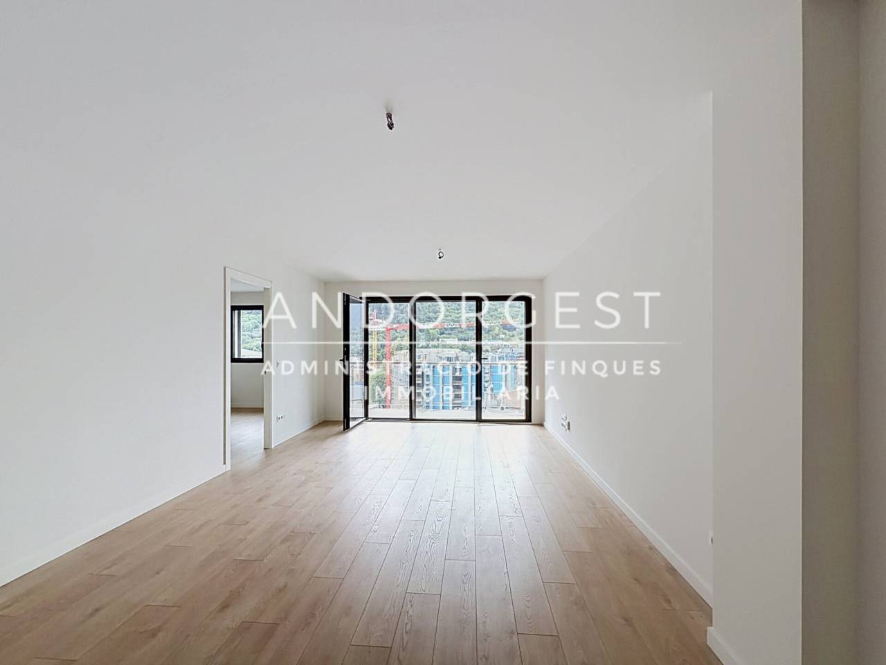 Piso de 3 habitaciones en alquiler en Encamp · 3 de 60
