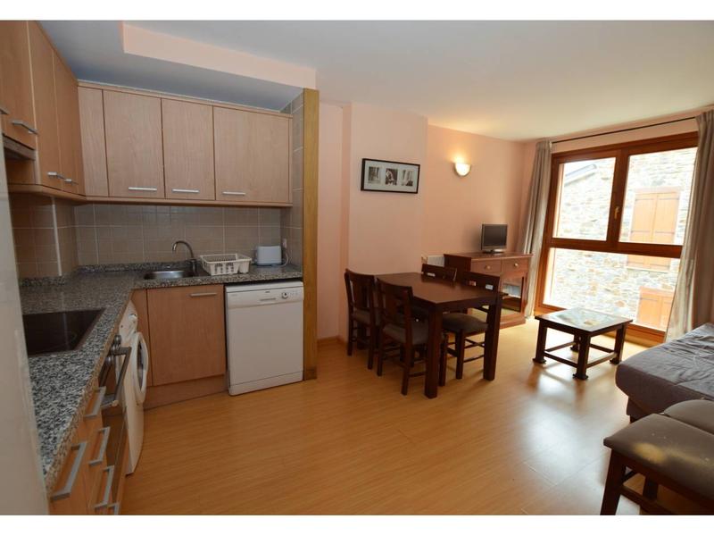 APARTAMENTO DE DOS HABITACIONES EN VENTA EN LA PARROQUIA DE CANILLO